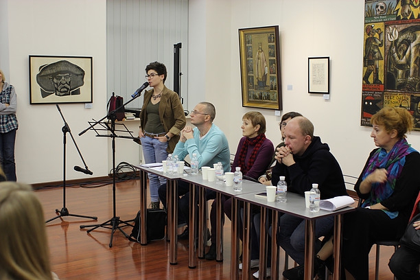 08.11.2014 «Донбас – край напівтонів» Музична розмова Ірен Роздобудько, Ігоря Жука та донецьких письменників із відвідувачами.