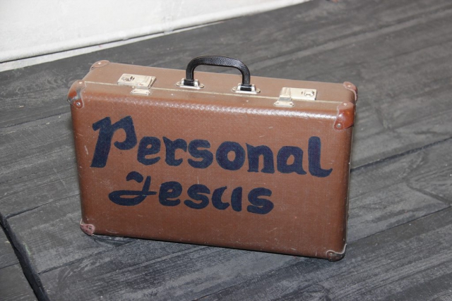Моновистава «PERSONAL JESUS» Кримiнально-притчевi iсторiї за творами Сергія Жадана. Камерний театр «Жуки» (Донецьк)