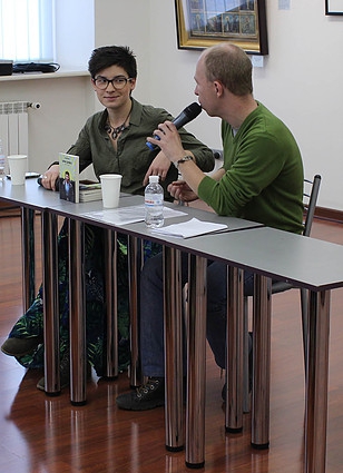 09.11.2014 Читання «Бомжі Донбасу» Зустріч із письменником Олексієм Чупою.